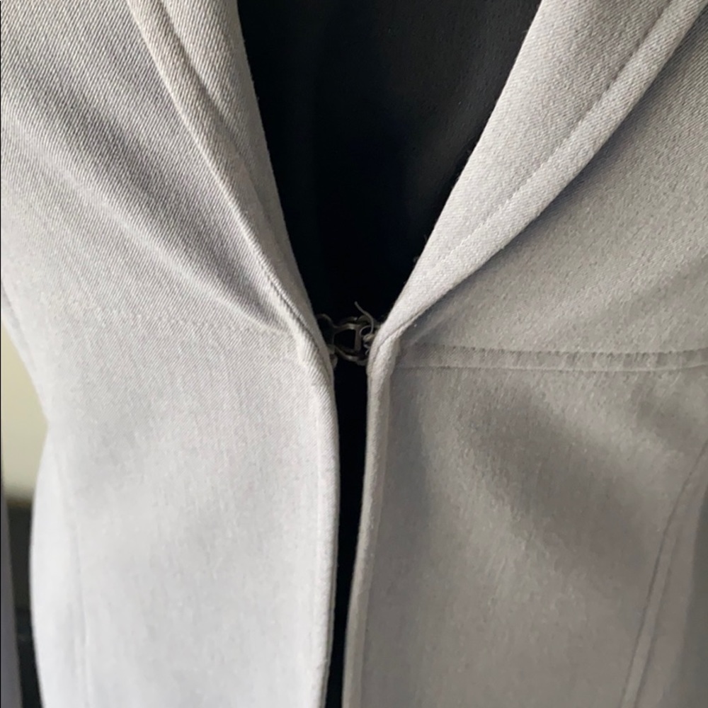 Blazer - Picture 3 of 3